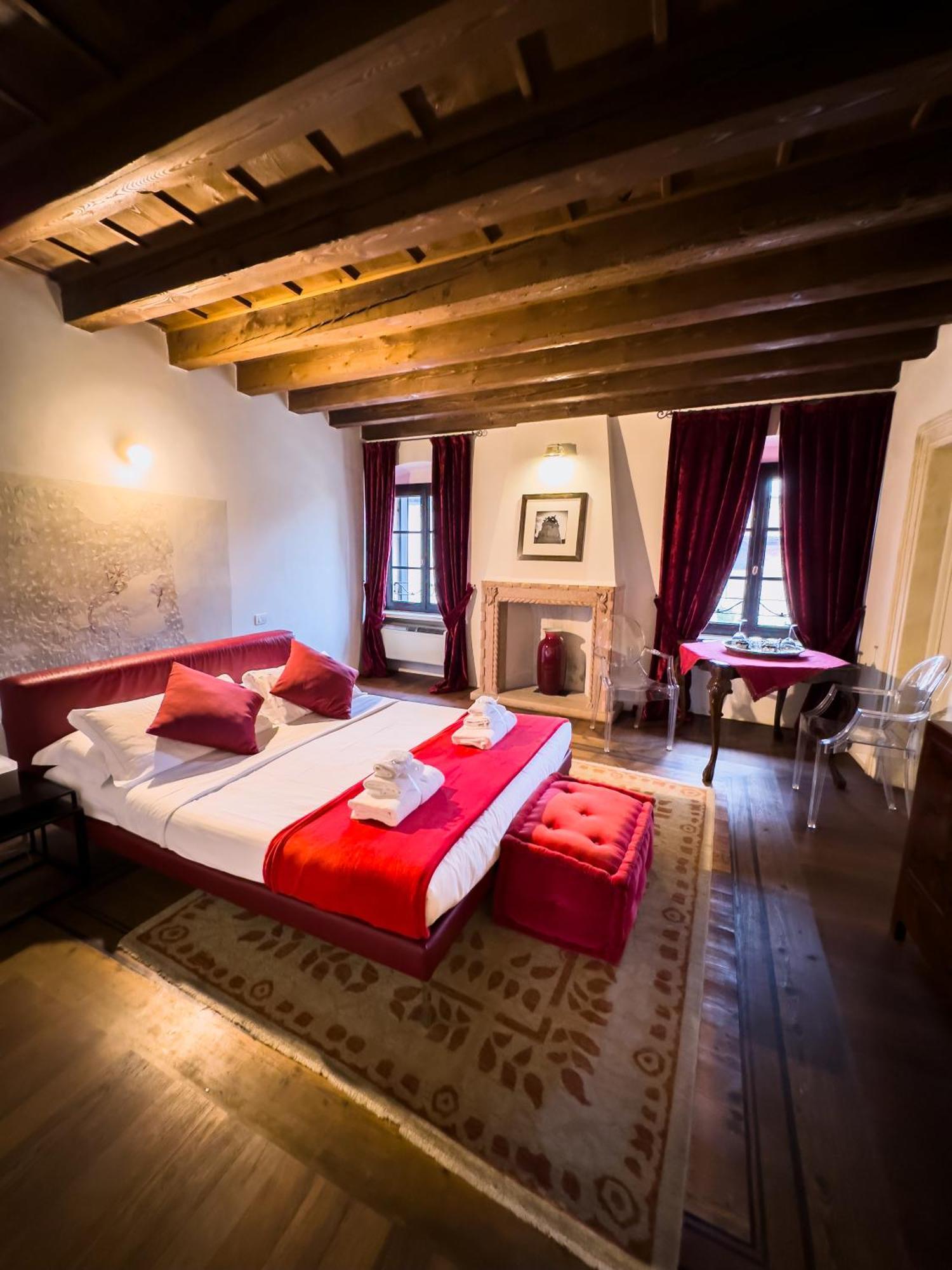 Truly Verona - Delle Erbe Suites Екстериор снимка