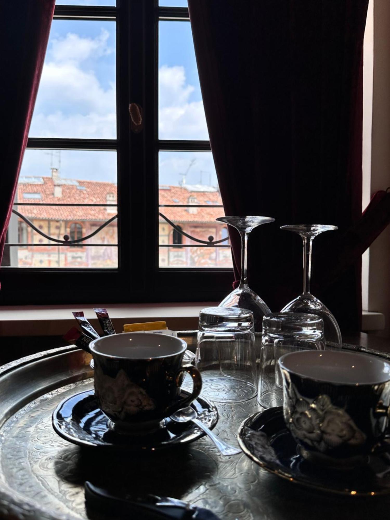 Truly Verona - Delle Erbe Suites Екстериор снимка