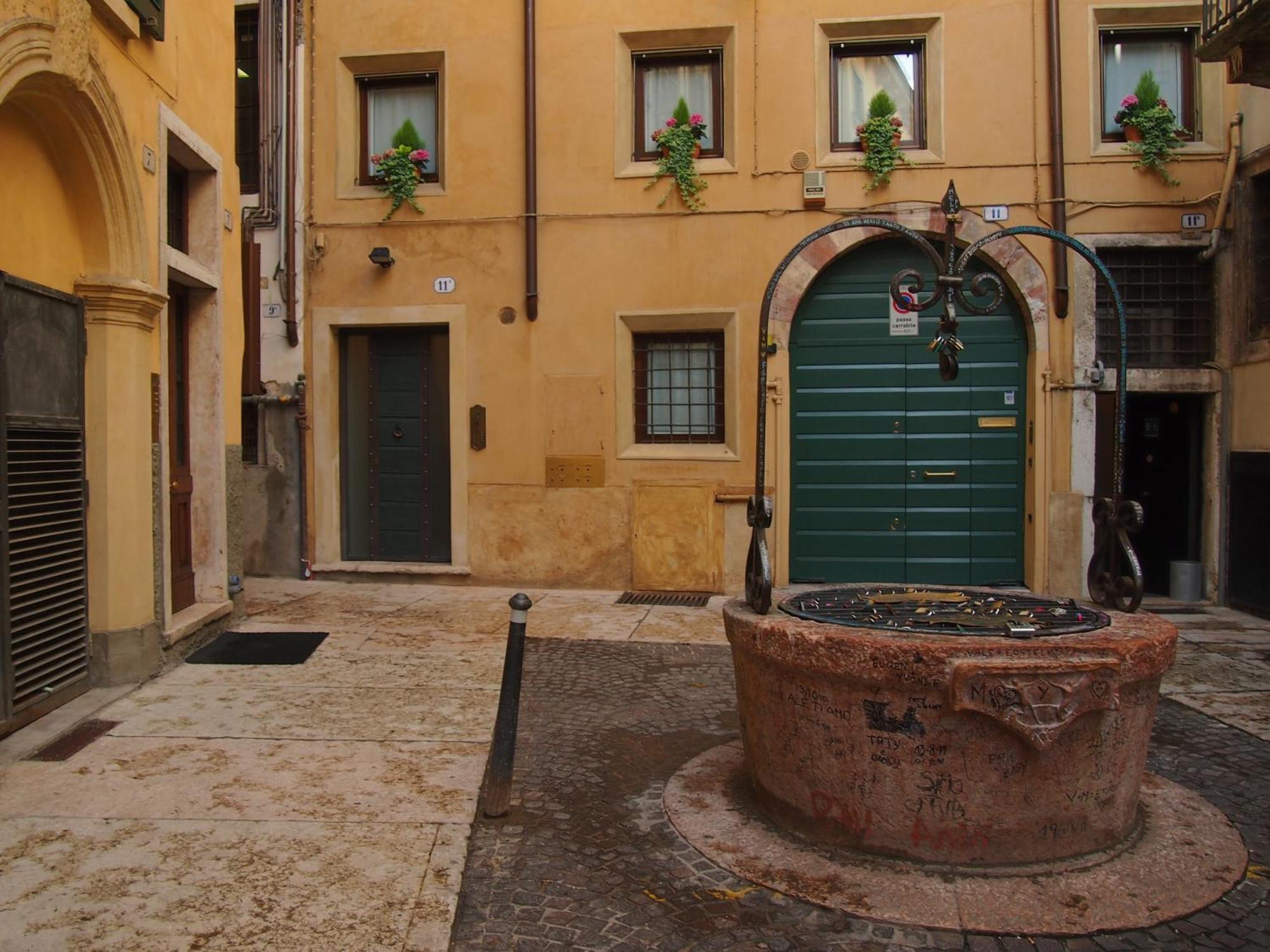 Truly Verona - Delle Erbe Suites Екстериор снимка