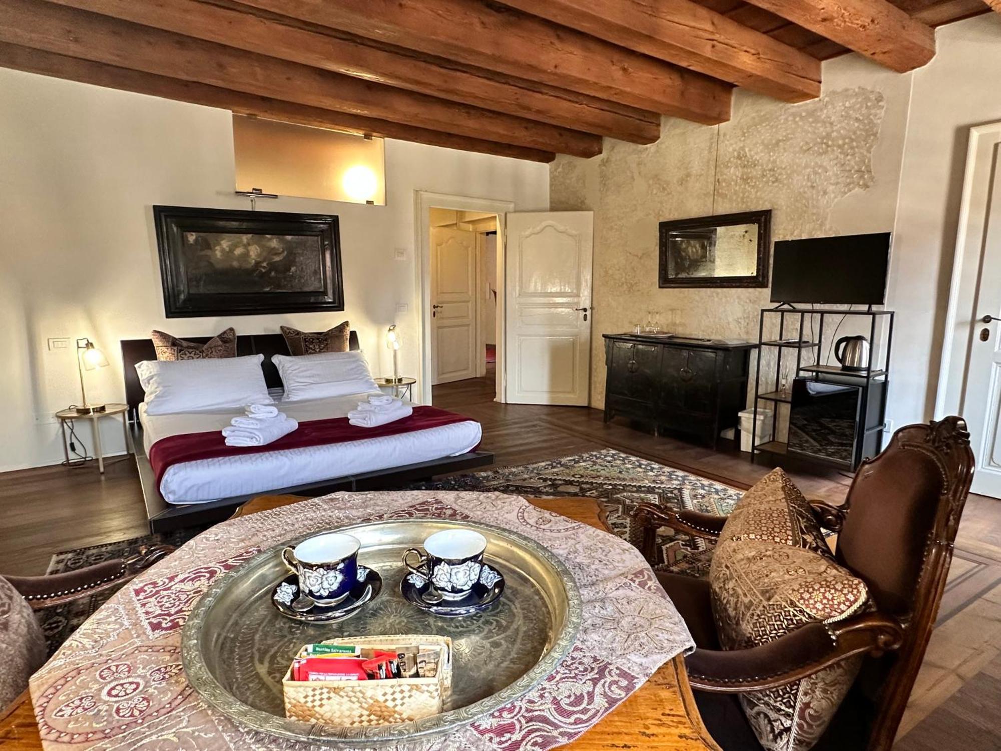 Truly Verona - Delle Erbe Suites Екстериор снимка