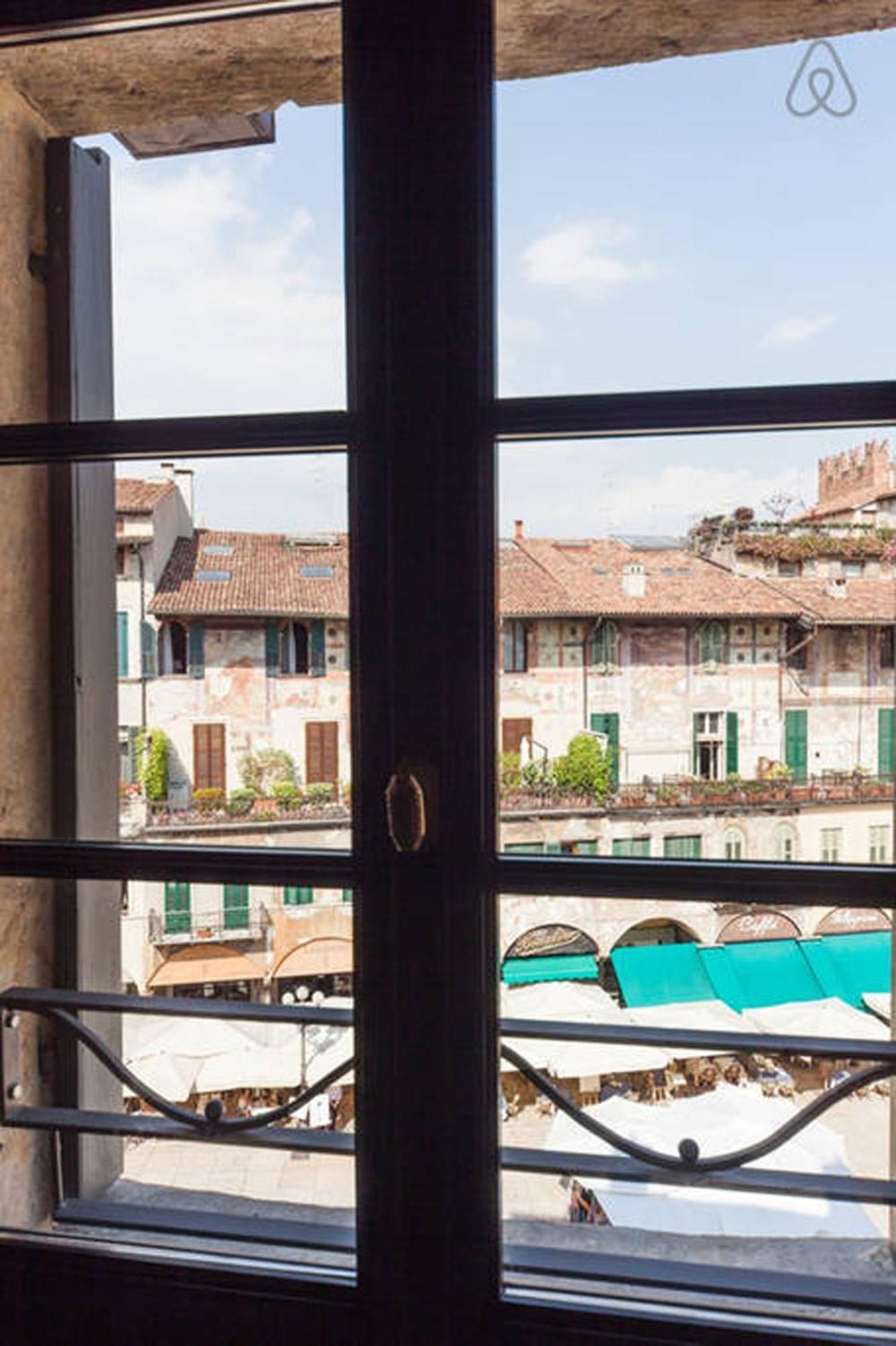 Truly Verona - Delle Erbe Suites Екстериор снимка